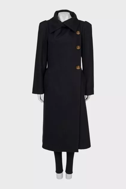 Fitted coat with branded buttons