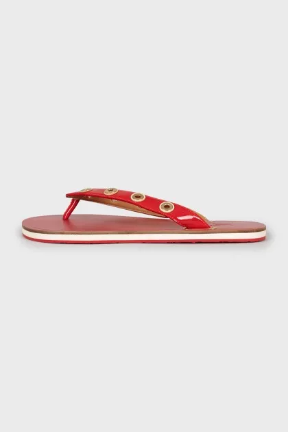 Leather flip flops with eyelet