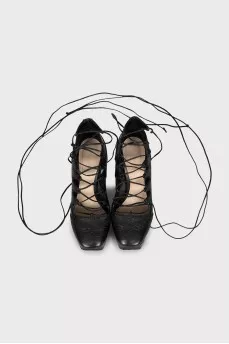 Leather lace-up shoes