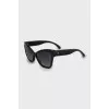 Sunglasses with branded logo on temples