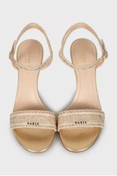Leather sandals decorated with crystals