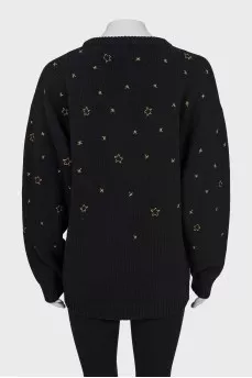 Oversized sweater with embroidery and sequins