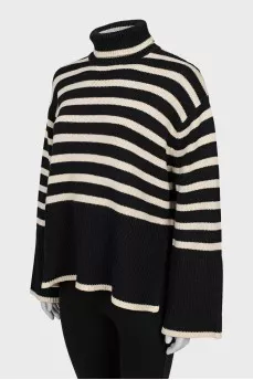 Knitted sweater with striped print