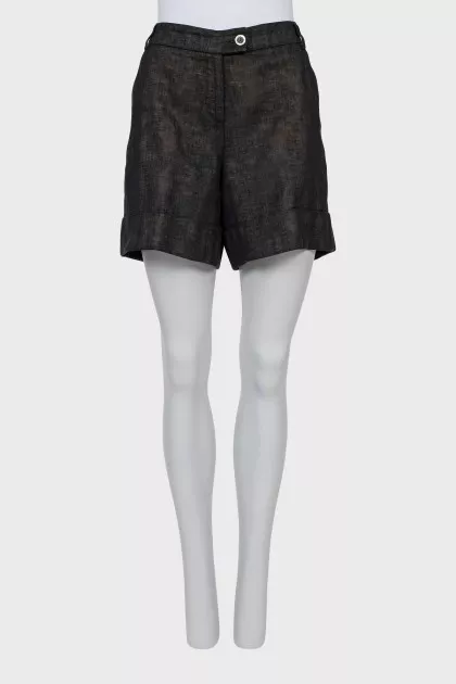 Black shorts with lining