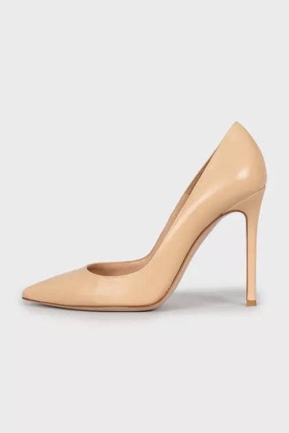 Beige leather shoes