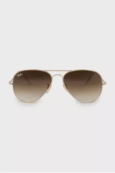 Aviator sunglasses with thin frame