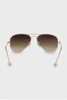 Aviator sunglasses with thin frame