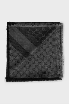 Scarf made of wool and silk