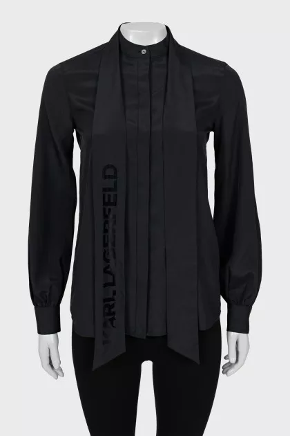 Blouse with branded ties and tag