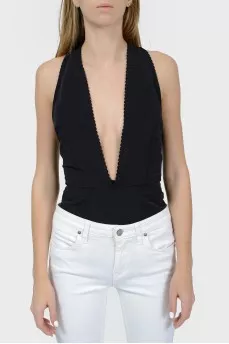 Body black with V-cutting