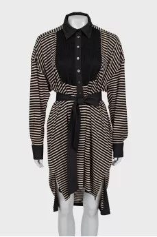 Fitted dress with striped print