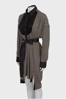 Fitted dress with striped print
