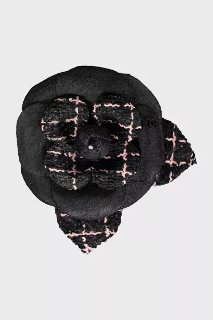 Checkered print brooch