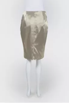 Золотистая шелковая юбка