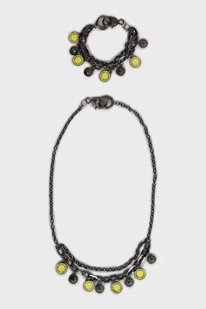 Necklace and bracelet set with enamel
