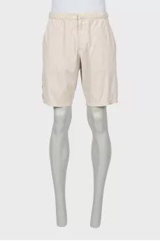 Men's shorts with pockets