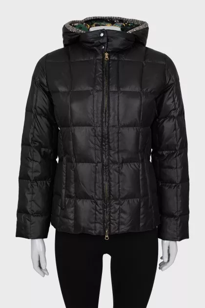Fitted jacket with hood