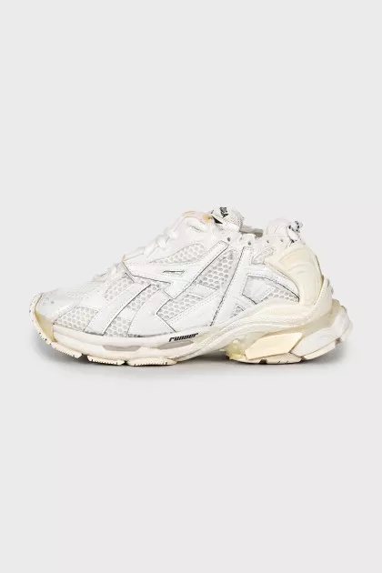 White Runner sneakers