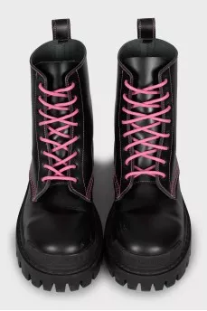 Strike boots