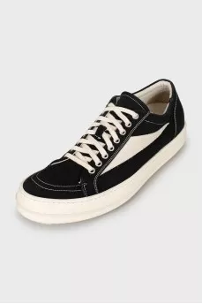 Men's black sneakers