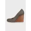 Suede wedge shoes
