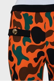 Skinny pants with print and tag