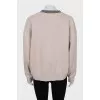 Loose fit sweatshirt