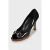 Leather shoes with silver decor
