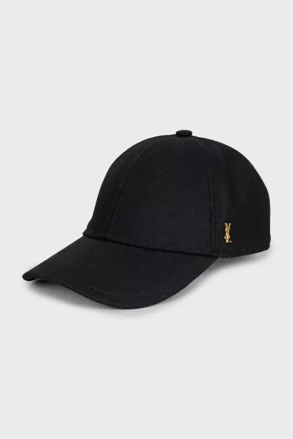 Cap with brand logo