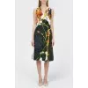 Dress in large flowers with V-cutting