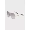 Gradient sunglasses with gold frame