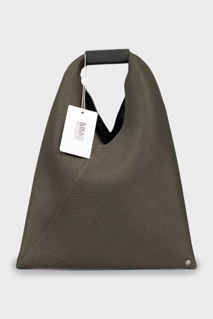 Textile shopper with tag