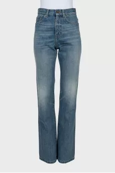 Straight cut distressed jeans