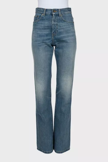 Straight cut distressed jeans
