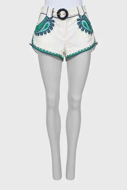 Shorts with accent buckle