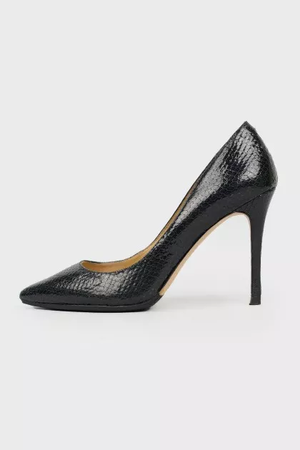 Black reptile leather shoes
