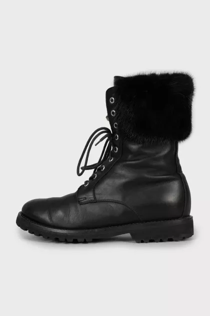 Leather boots with fur upper