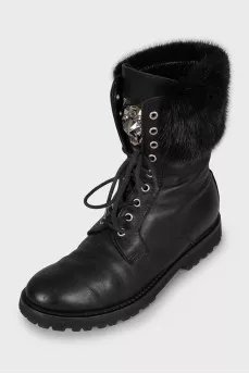 Leather boots with fur upper