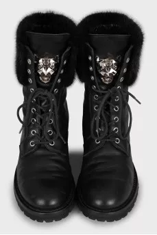 Leather boots with fur upper
