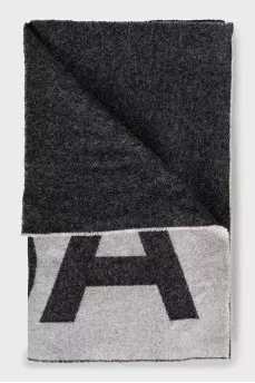 Grey scarf with signature print