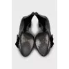 Patent leather heeled shoes