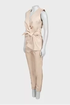 Beige fitted suit