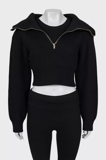 Cropped knitted sweater
