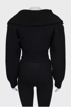 Cropped knitted sweater