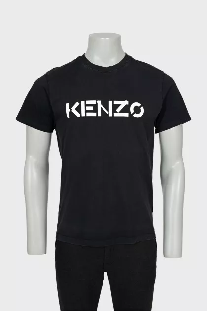 Men's black t-shirt with brand logo