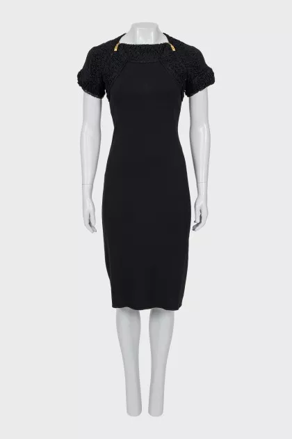 Fitted dress with gold fittings