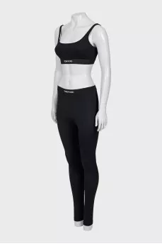 Sports suit made of a top and leggings