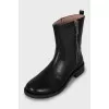 Leather boots with double zip