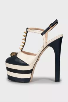Leather shoes with studded heels