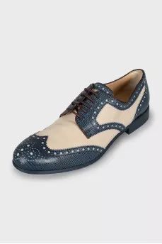 Brogues made of textile and leather